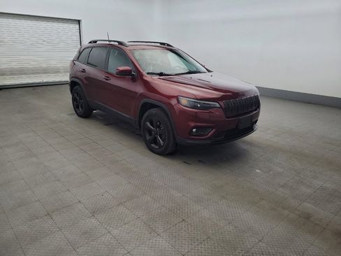 Used 2019 Jeep Cherokee Latitude Plus AWD/4WD image 13