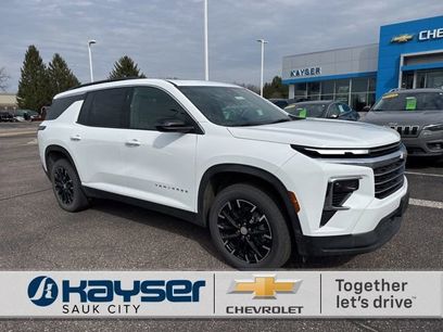 Used 2025 Chevrolet Traverse LT w/ Sun and Wheel Package