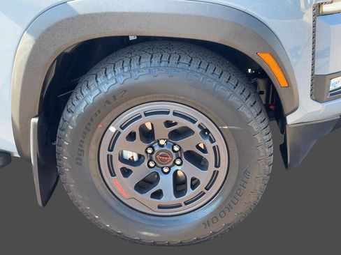 New 2026 Nissan Frontier Pro-X image 9