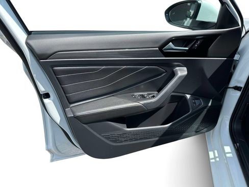 Used 2022 Volkswagen Jetta SEL FWD image 21