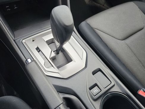 Used 2020 Subaru Crosstrek 2.0i image 29