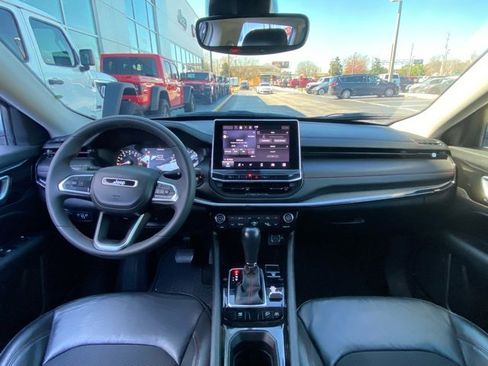 Used 2022 Jeep Compass Trailhawk image 15