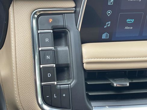Certified 2024 Chevrolet Tahoe Premier w/ Premium Package AWD/4WD image 31
