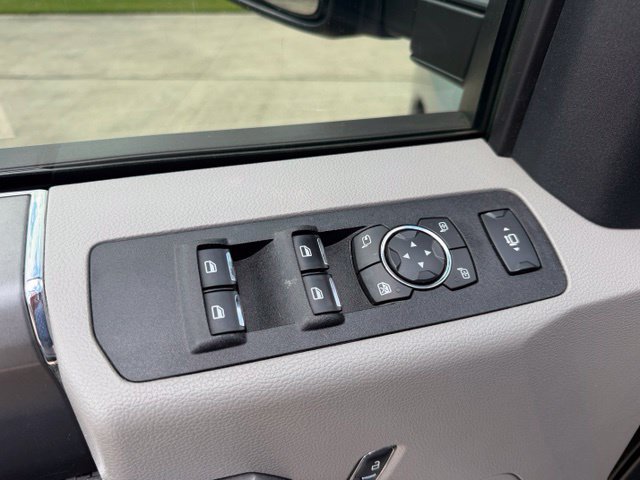 Used 2021 Ford F250 XLT w/ XLT Premium Package AWD/4WD image 11