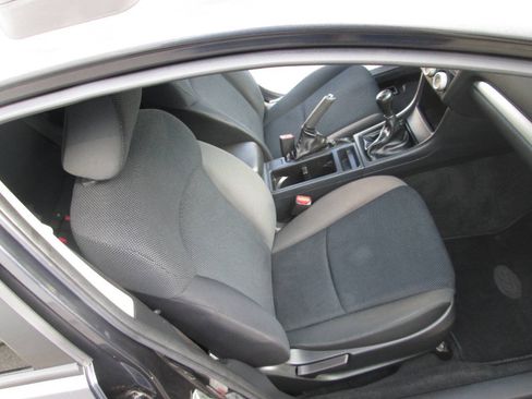 Used 2015 Subaru Impreza 2.0i AWD/4WD image 18