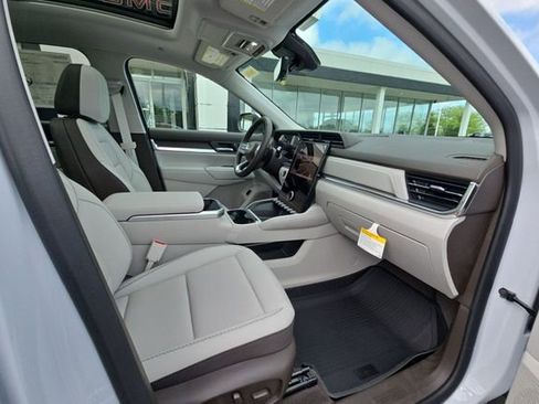 New 2026 GMC Terrain Denali AWD/4WD image 30