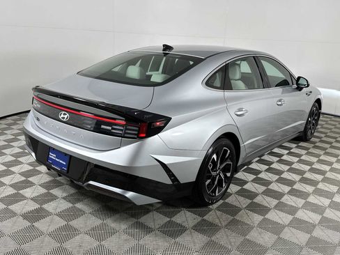 Certified 2025 Hyundai Sonata SEL image 8