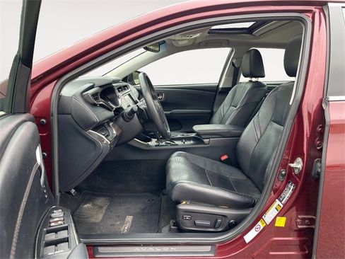 Used 2013 Toyota Avalon Limited image 9