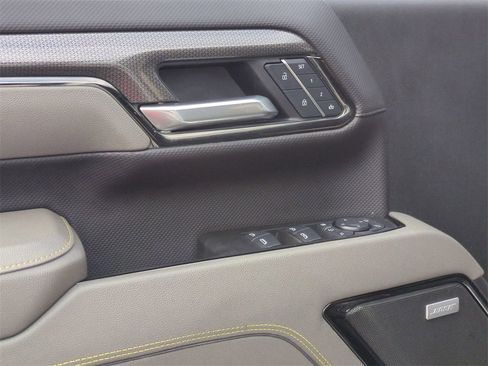 Certified 2025 Chevrolet Silverado 2500 ZR2 image 23