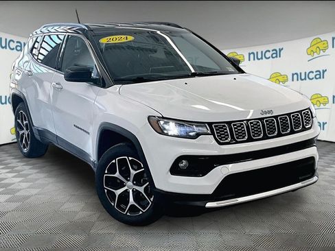 Used 2024 Jeep Compass Limited AWD/4WD image 1