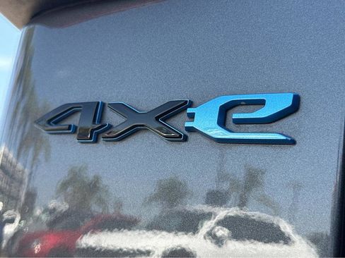 Used 2021 Jeep Wrangler Unlimited Sahara image 40