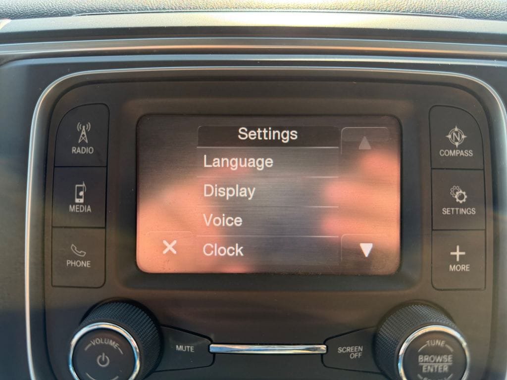 Used 2022 RAM 1500 Classic SLT AWD/4WD image 27