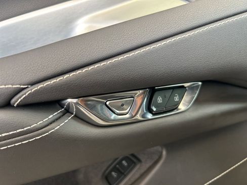 Used 2024 Chevrolet Corvette Z06 image 38