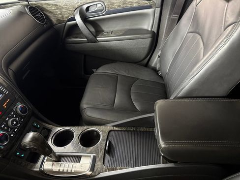 Used 2013 Buick Enclave Leather image 17