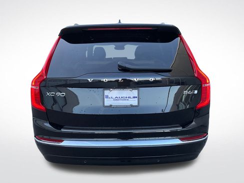 Certified 2023 Volvo XC90 B6 Ultimate w/ Protection Package Premier image 4