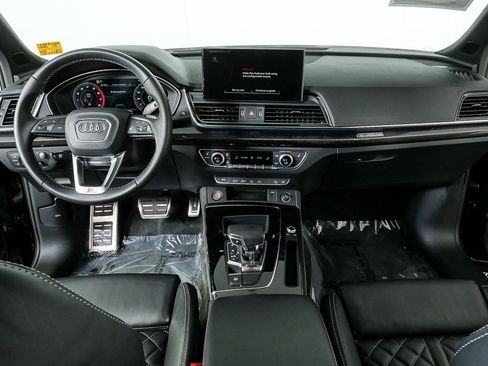 Used 2023 Audi SQ5 Prestige w/ Prestige Package image 19