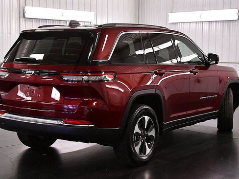 Used 2022 Jeep Grand Cherokee Limited 4xe image 7