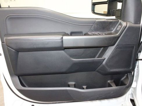 Used 2022 Ford F150 XLT w/ Equipment Group 302A High image 16