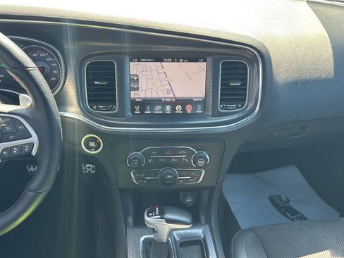 Used 2016 Dodge Charger R/T Scat Pack w/ Technology Group RWD image 15