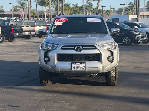 Used 2021 Toyota 4Runner TRD Off-Road Premium AWD/4WD image 2