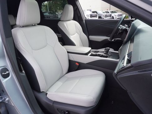 Used 2023 Lexus RX 350 Premium w/ Accessory Package (Z1) image 12