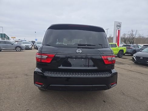 Used 2024 Nissan Armada SL w/ Midnight Edition Package image 6