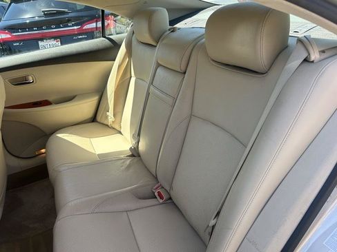 Used 2011 Lexus ES 350 FWD image 17