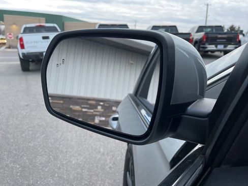 Used 2020 Ford Edge SEL w/ Convenience Package image 24