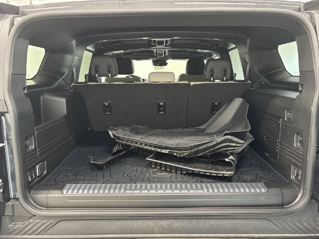 Certified 2026 GMC Hummer EV SUV AWD/4WD image 16