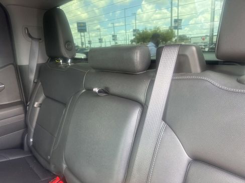 Used 2023 GMC Sierra 1500 SLT w/ SLT Premium Package AWD/4WD image 13