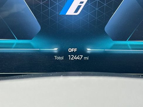 Used 2023 BMW i4 eDrive40 image 30