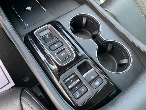 Used 2025 Honda Pilot EX-L image 25