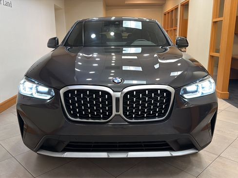 Used 2024 BMW X4 xDrive30i w/ Convenience Package AWD/4WD image 3