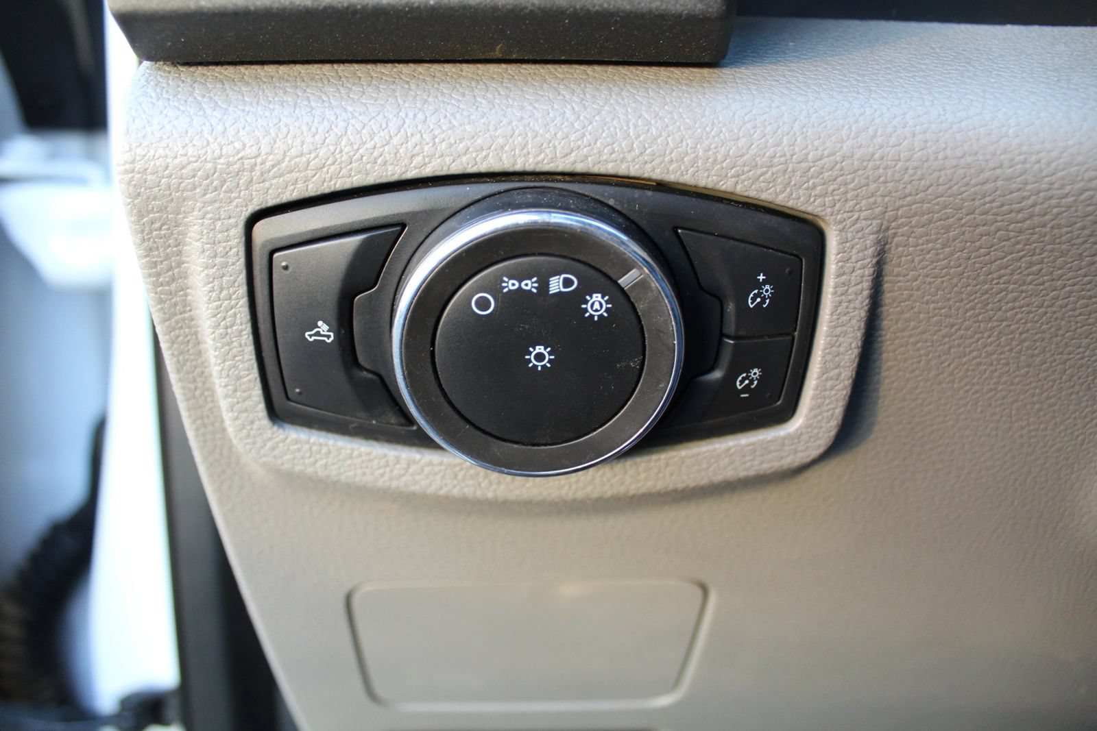 Used 2020 Ford F250 XL w/ Power Equipment Group AWD/4WD image 24