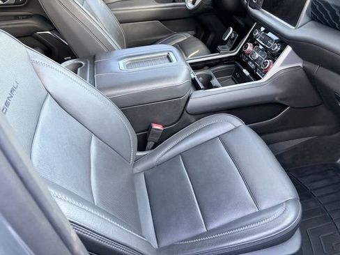 Used 2022 GMC Yukon XL Denali w/ Max Trailering Package image 6