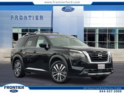 Used 2022 Nissan Pathfinder Platinum w/ Cargo Package