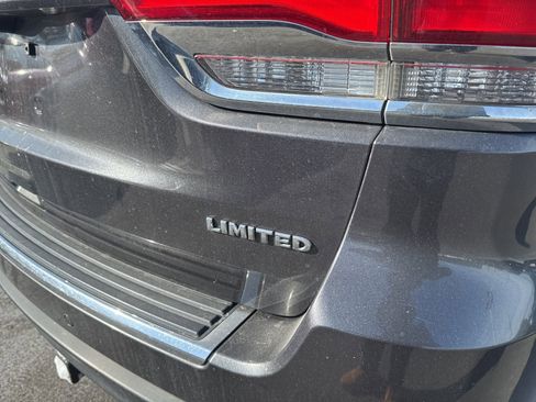 Used 2019 Jeep Grand Cherokee Limited image 7