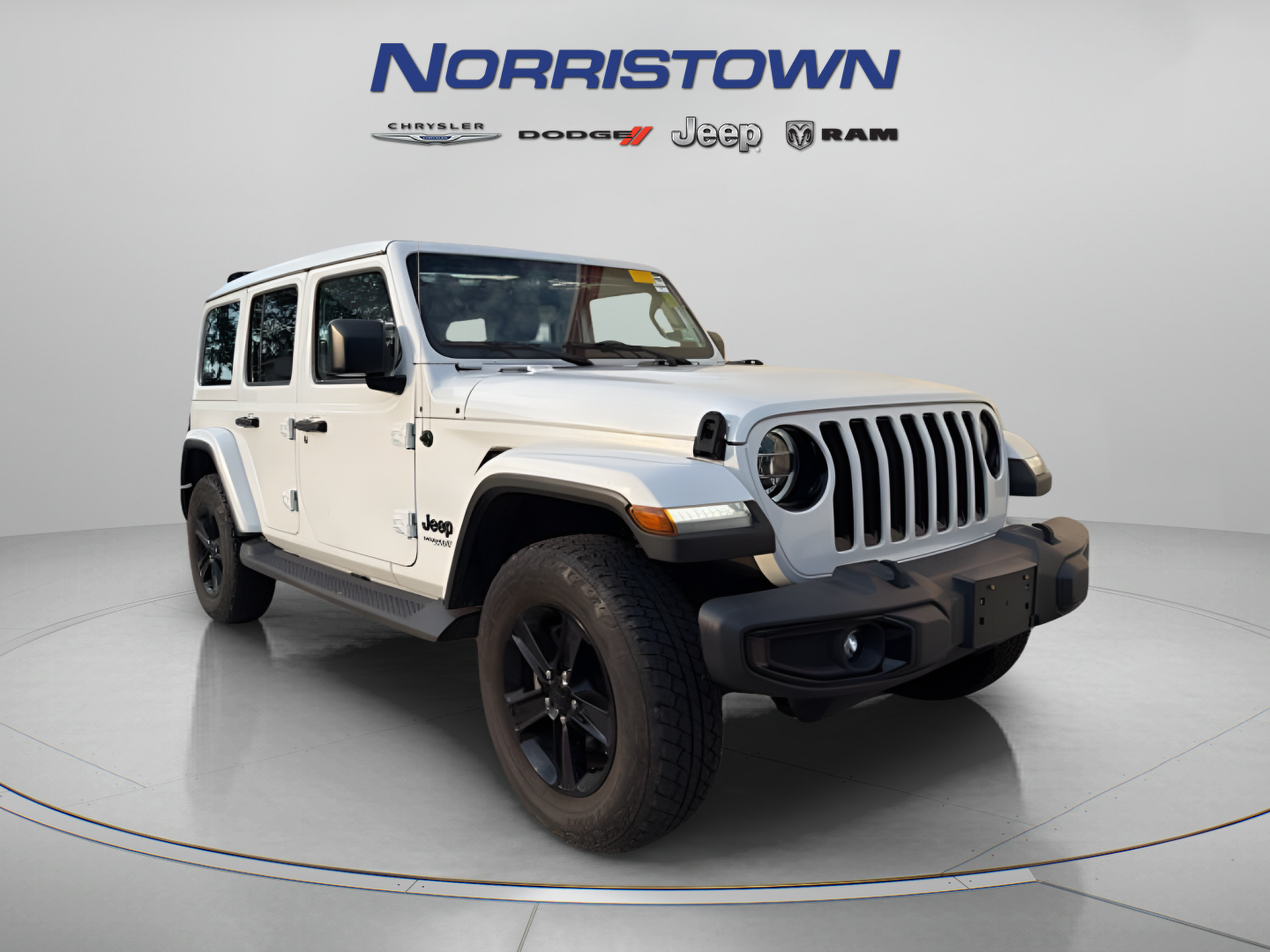 Used 2021 Jeep Wrangler Unlimited Sahara AWD/4WD image 2