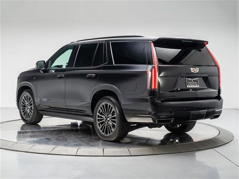 Used 2025 Cadillac Escalade Sport Platinum AWD/4WD image 3