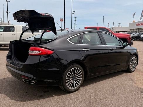 Used 2018 Ford Fusion Titanium AWD/4WD image 18