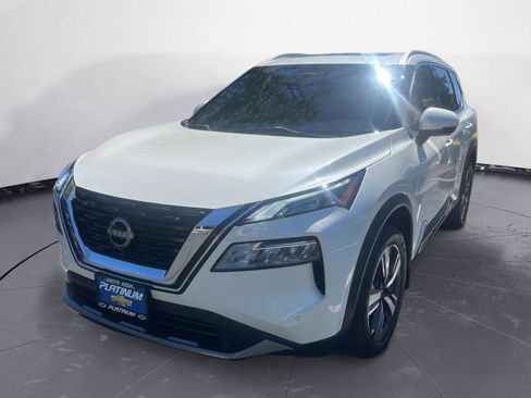 Used 2023 Nissan Rogue SL w/ SL Premium Package AWD/4WD image 2