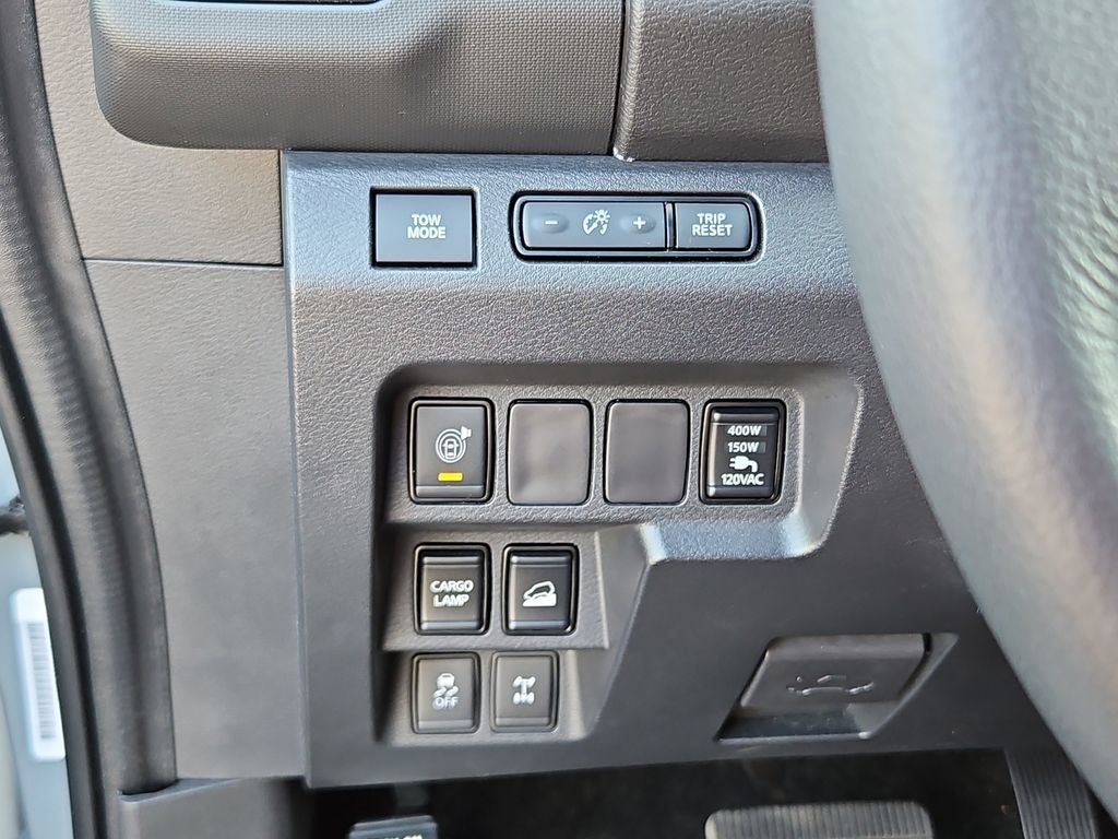 Used 2023 Nissan Frontier PRO-4X w/ Pro Convenience Package AWD/4WD image 14