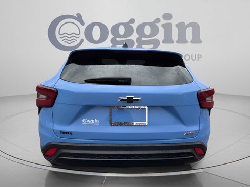 Certified 2024 Chevrolet Trax RS w/ Sunroof Package FWD image 4