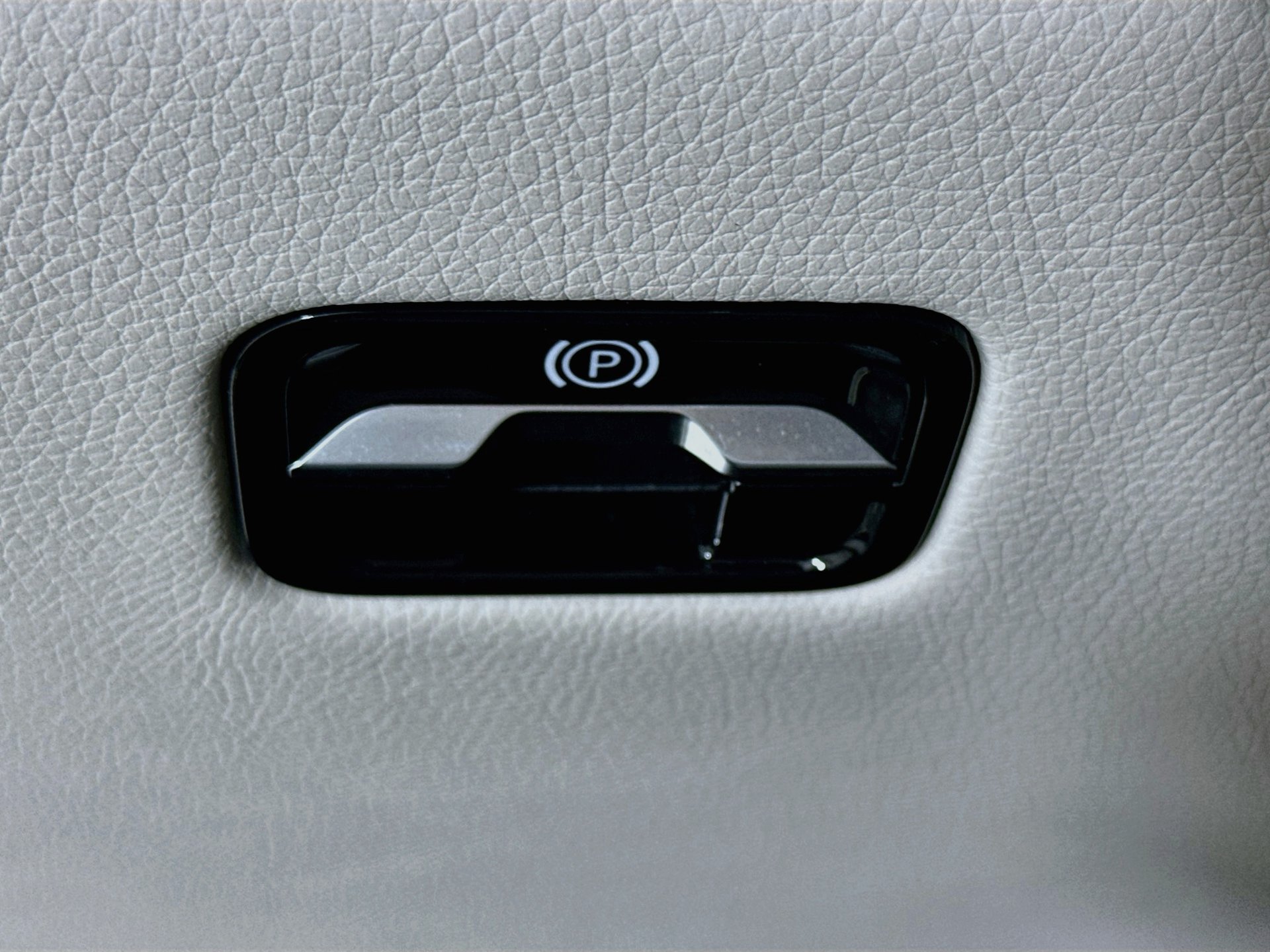 Certified 2023 Mercedes-Benz S 500 4MATIC image 11