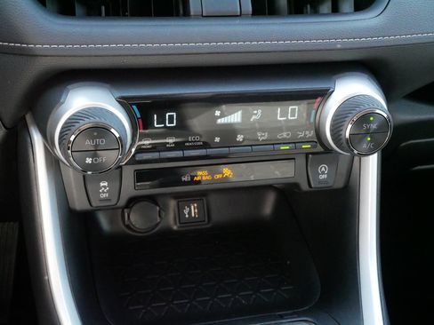 Certified 2025 Toyota RAV4 XLE AWD/4WD image 23
