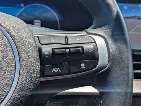 Used 2025 Kia Sportage SX FWD image 27