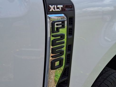 Used 2025 Ford F250 XLT w/ Snow Plow Prep Package AWD/4WD image 28
