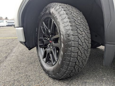 Used 2022 GMC Sierra 1500 Elevation w/ Preferred Package image 38