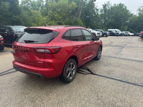 Used 2024 Ford Escape ST-Line AWD/4WD image 5