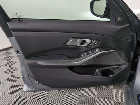 Used 2026 BMW 330i Sedan w/ M Sport Package RWD image 10